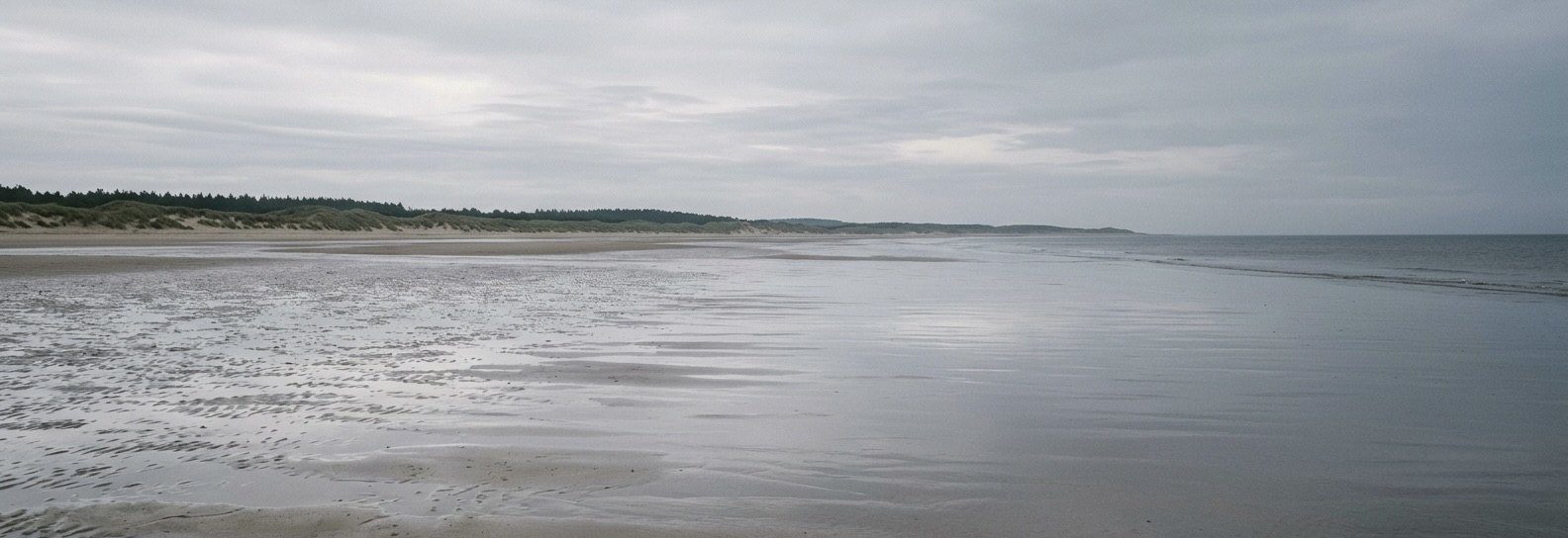 The beach at Ainsdale on a calm, overcast day